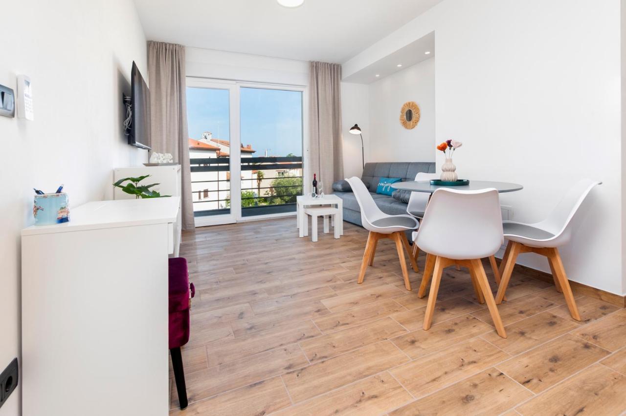 Apartments Sunrise & Sunset Rovigno Esterno foto