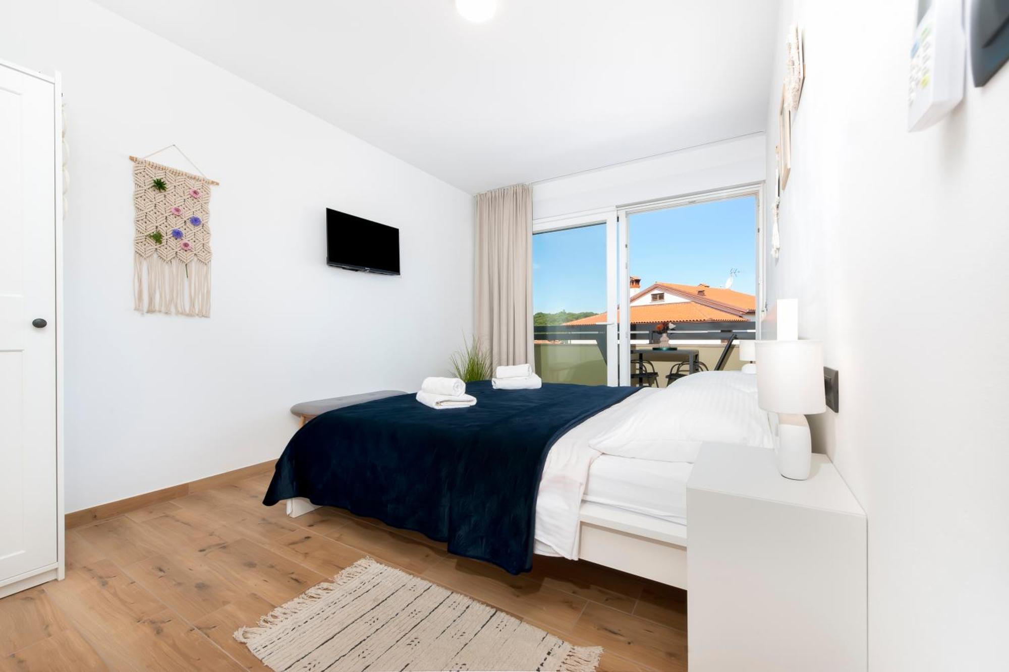 Apartments Sunrise & Sunset Rovigno Esterno foto